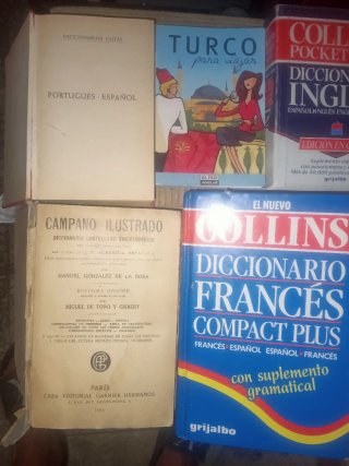 Lote 7 Diccionarios Idiomas y Colección Sevilla