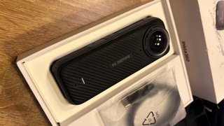 Insta360 X4 con accesorios