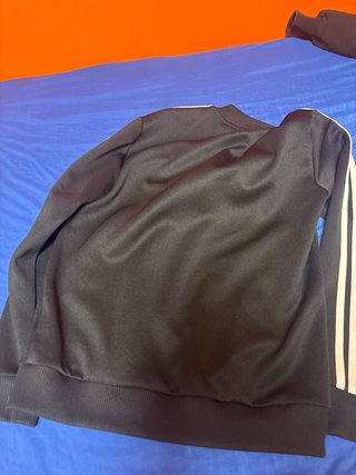 Chaqueta Adidas Negra con Rayas Blancas