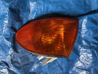 Piloto Intermitente derecho BMW 320 (2001)
