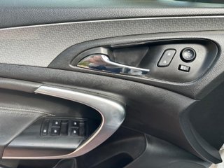 OPEL INSIGNIA ST 130cv SELECTIVE AUTOMÁTICO 2015