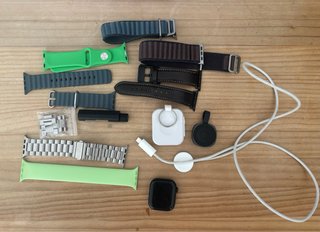 Apple Watch Series 10 42mm GPS + Cellular