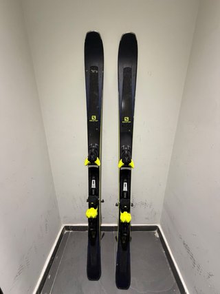 Esquís Salomon XDR 80 Ti Buen estado