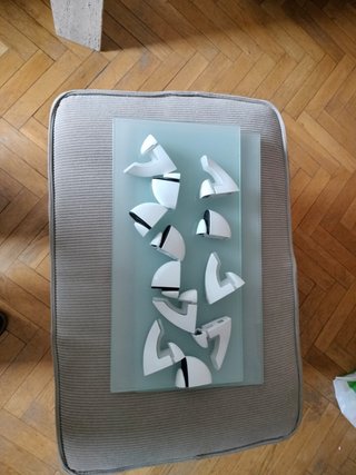 Baldas de cristal con soportes.