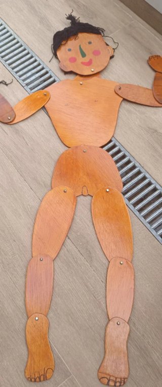 Muñeco Articulado de Madera