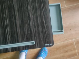 Mesa Plegable para Portátil o comer en el sofá.