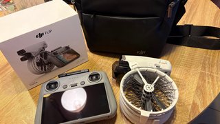 Dron DJI Flip con mando y pantalla