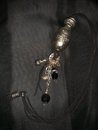 Colgante Boho de Metal y Cordón