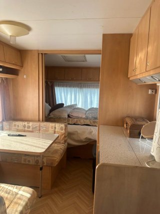 Caravana Bürstner 490 TK Avantgarde