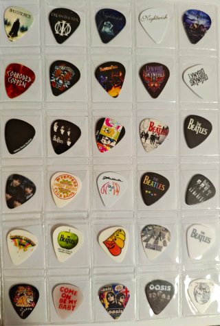 Púas de guitarra rock internacional parte 1 3€/u