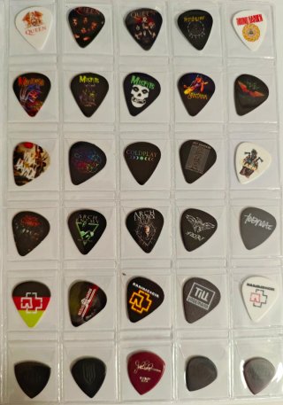 Púas de guitarra rock internacional parte 1 3€/u