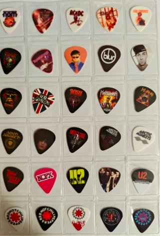 Púas de guitarra rock internacional parte 1 3€/u