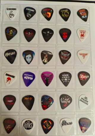 Púas de guitarra rock internacional parte 1 3€/u