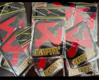 Pegatina escape Akrapovic