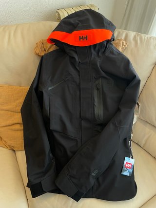 Chaqueta Shell 700€>395€ SIN ESTRENAR Helly Hansen