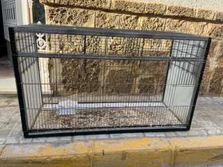 Jaula de pared.
