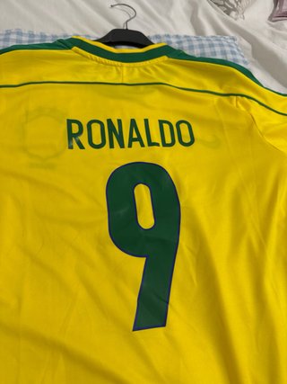 Camiseta de futbol brasil retro.