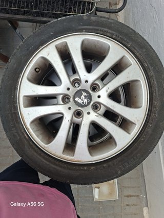 Llanta con Neumático Pirelli 225/50 R17