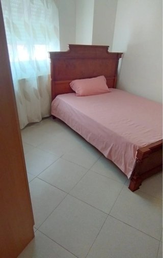 Cama de Madera de 140cm