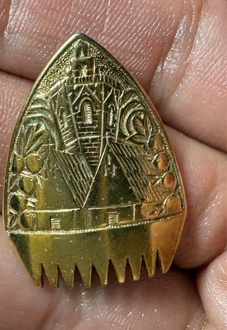 Pasador de solapa fallero en oro laminado de 22 KT
