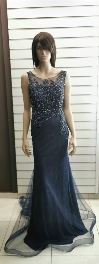 Vestido largo de fiesta en tul azul