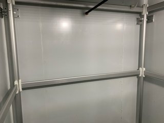 Venta de carniceria completa o por seprado.