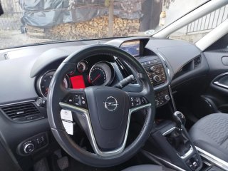 Opel Zafira Tourer 2014