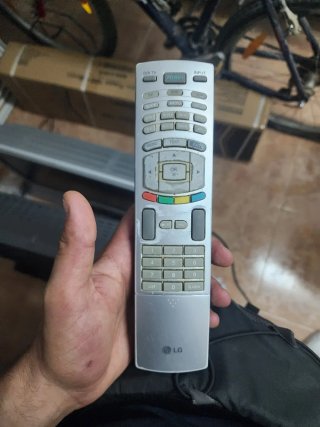 Televisor LG 37LC2D