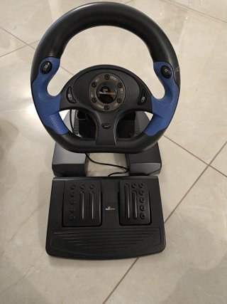 Volante Power Games PS2 / PC con pedaliera