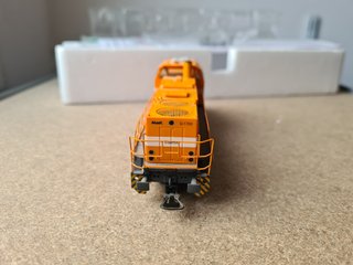 Digital - Locomotora MaK G1700 Comsa Mehano Esc H0