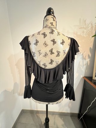 Camisa flamenca con volantes y transparencias