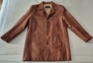 Chaquetón 3/4 de cuero clásico para hombre.