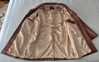 Chaquetón 3/4 de cuero clásico para hombre.