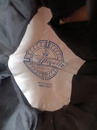2 Gorros Mexicanos de Terciopelo Bordados