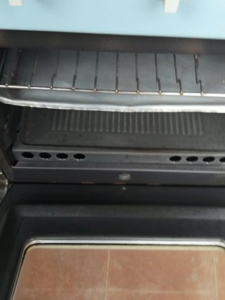 Cucina a gas bianca e blu