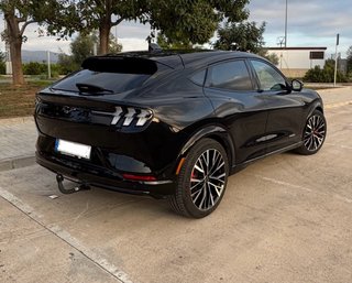 Mustang Mach-E premium bat. extendida