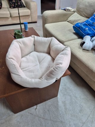 Cama para mascota beige