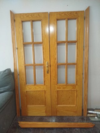 Puertas Dobles de Salón con Cristales