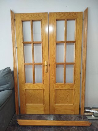 Puertas Dobles de Salón con Cristales
