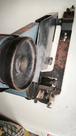 Máquina industrial de coser