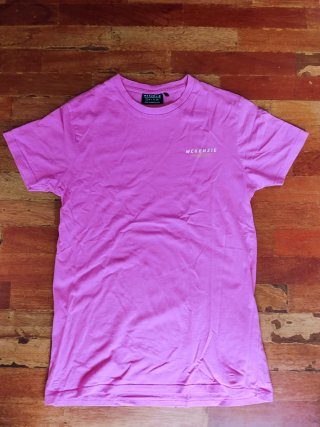 Camiseta Rosa McKenzie