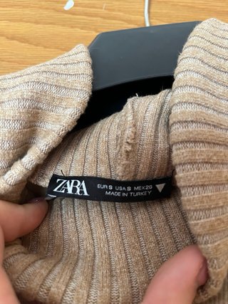 Chaleco de punto Zara beige