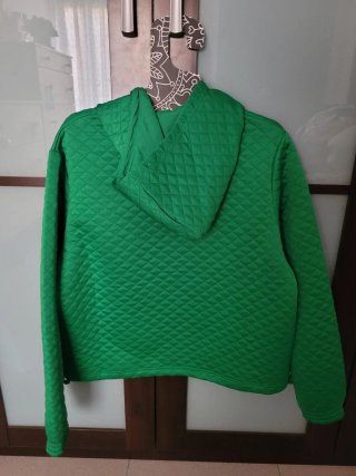 Sudadera verde acolchada