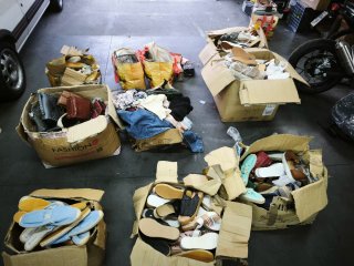 Lote de ropa y calzado variado