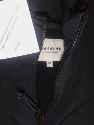 Cazadora Carhartt Negra Talla XS con polar dentro