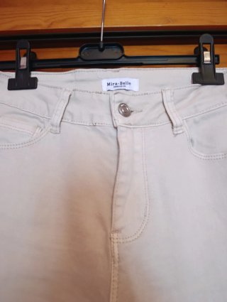 Pantalón de Campana Beige