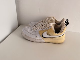 Zapatillas Nike Air Force Blancas y Amarillas
