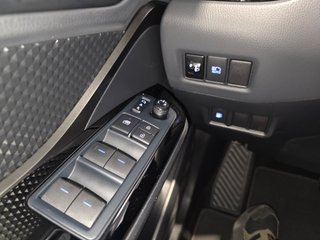 Toyota C-HR 2.0H 2023