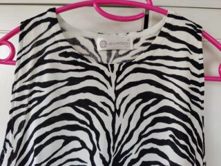 Jersey sin mangas estampado animal