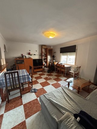 Se alquila habitacion en piso compartido